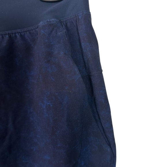 Lululemon Navy Multi T.H.E. Short 7” Linerless - Picture 9 of 11